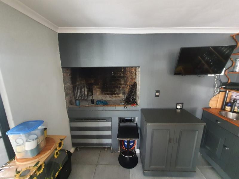 To Let 3 Bedroom Property for Rent in Bonnie Brae Western Cape